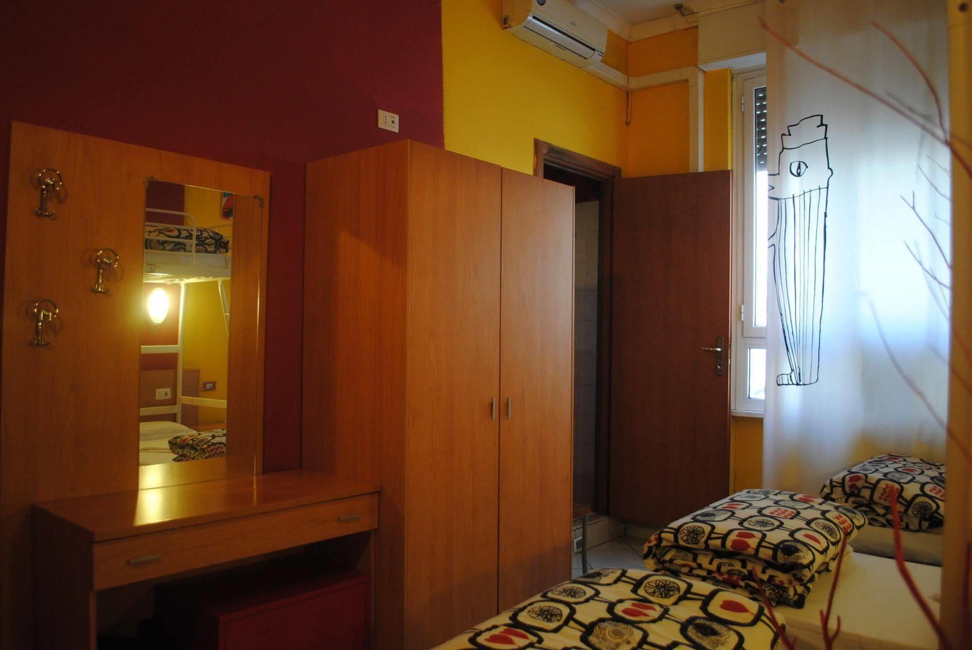 Ciak Hostel Roma Esterno foto